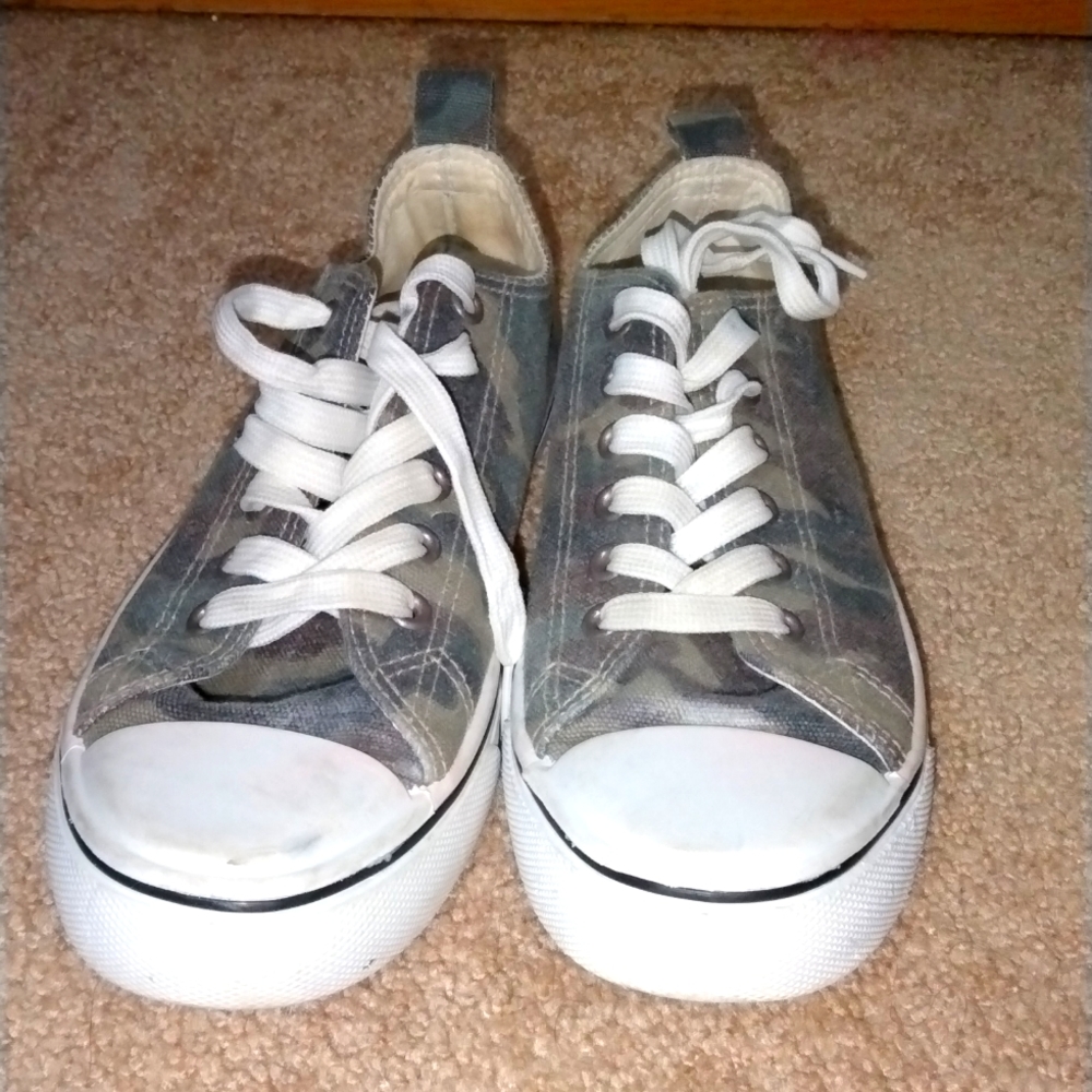 Camo Print Converse